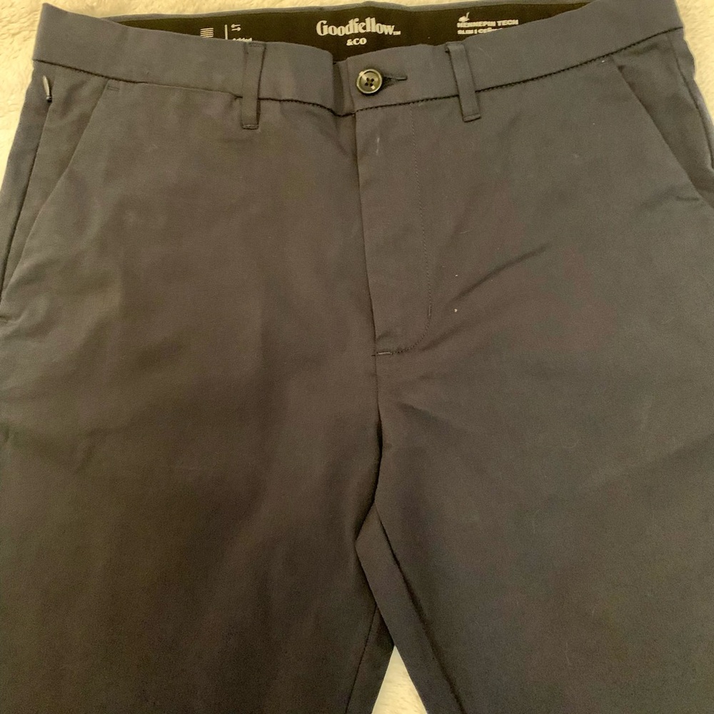 Men’s navy dress pant